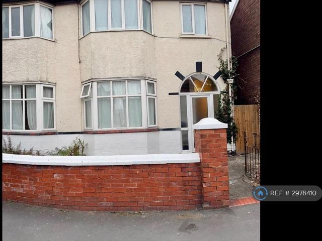 Flat for rent in Meols Cop, Southport