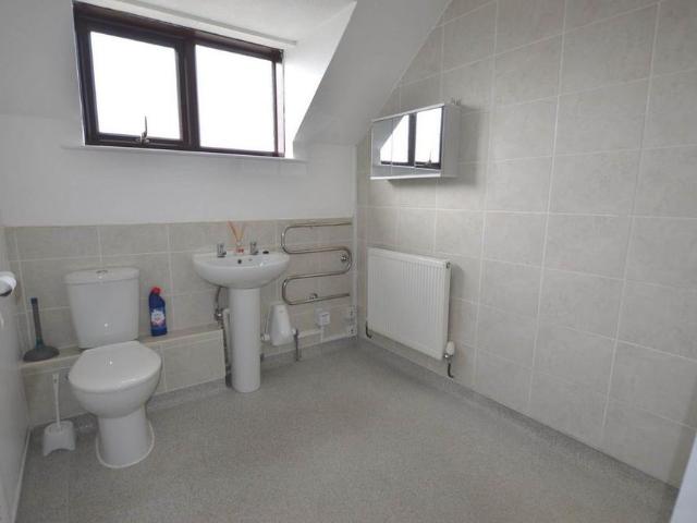 Apartment for rent in Littlecote, West Sussex