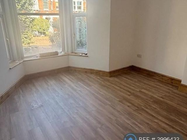 Apartment for rent in Stroud Green, Greater London
