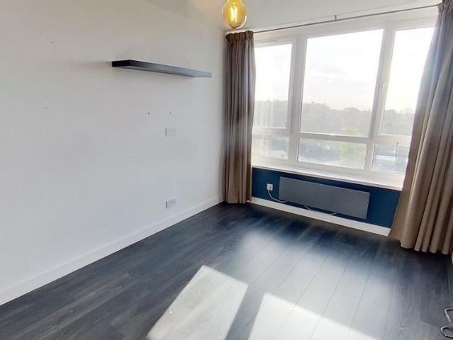 Apartment for rent in Primley Park, Leeds
