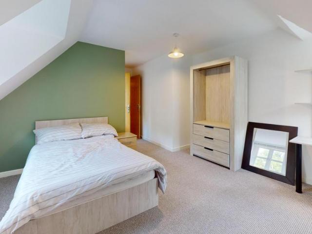 Flat for rent in Headingley Hill, Meanwood