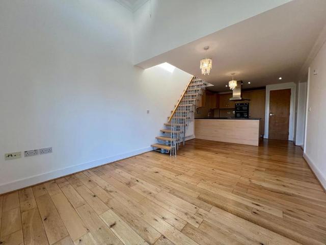 Apartment for rent in London Borough of Croydon, Greater London