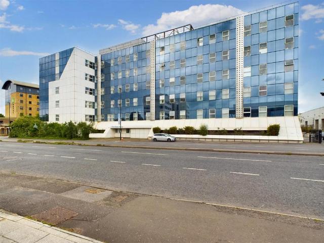 Flat for rent in Lowfield Heath, Glynde