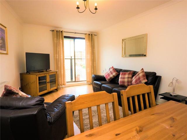 Flat for rent in Silvermills, Scotland