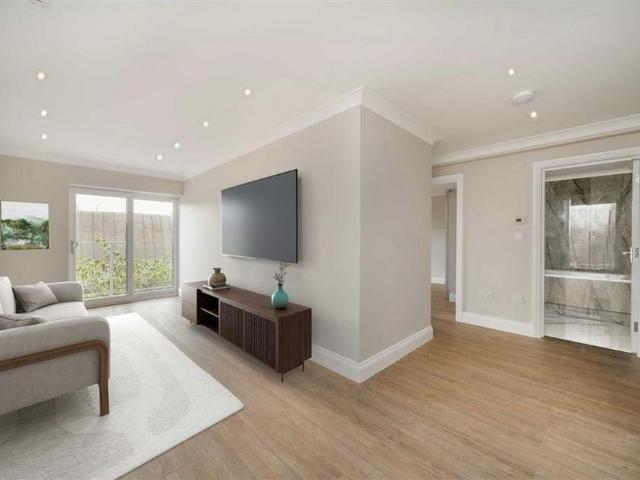 Apartment for rent in Shepherd's Bush, Isle Of Man