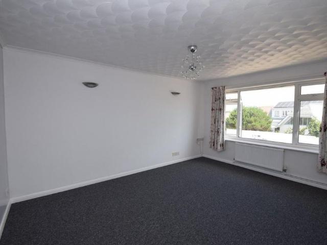 Apartment for rent in Cross In Hand, East Sussex