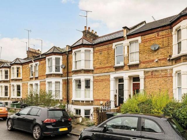Apartment for rent in London Borough of Lewisham, Cat Hill