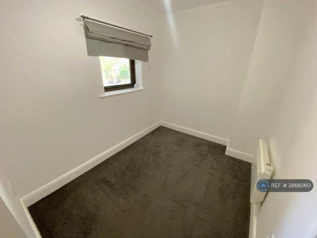 Apartment for rent in Lakenham, East Bank