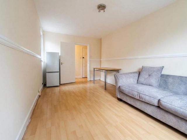 Flat for rent in London Borough of Croydon, Thornton Heath