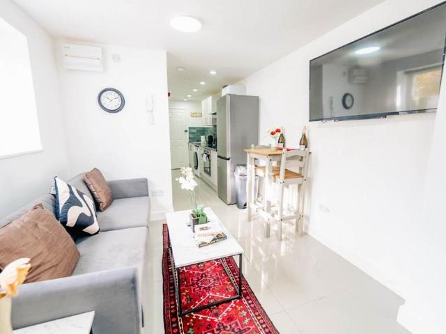Apartment for rent in Maindy, Cardiff