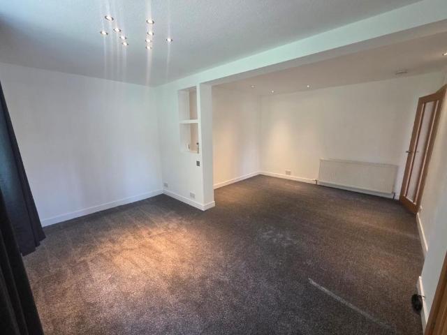 Apartment for rent in Ballindoch, Scotland