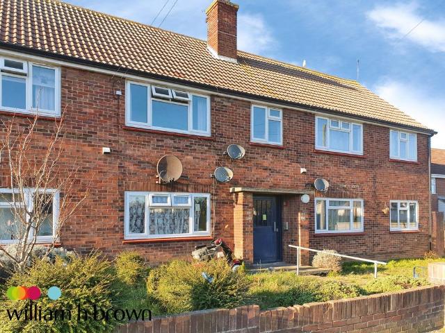 Flat for rent in Upper Dovercourt, Dale Hill