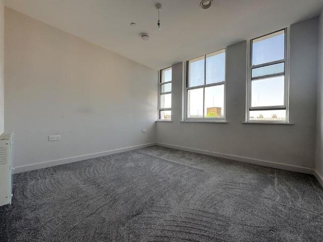 Apartment for rent in St James, Sandown Park