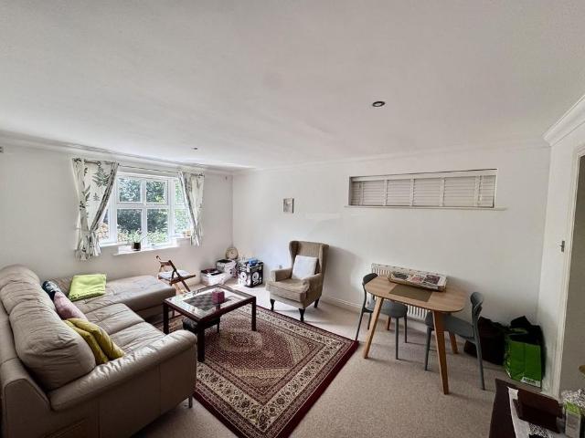 Apartment for rent in Cuckoo Bushes, Eastleigh