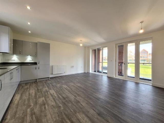 Apartment for rent in Emmbrook, Wokingham