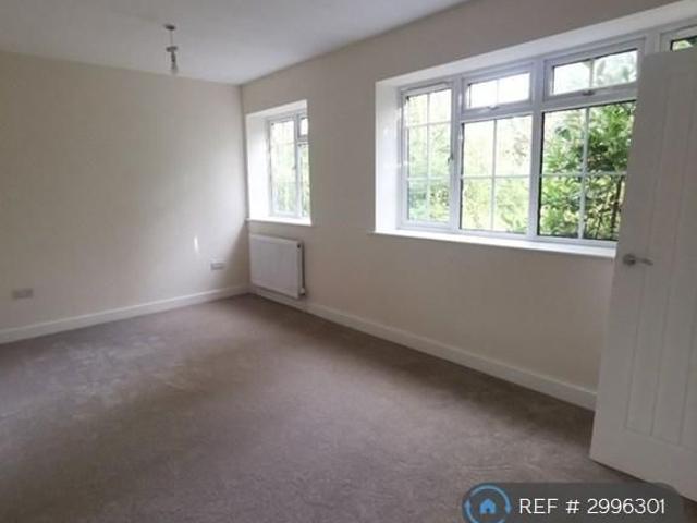 Apartment for rent in Bromley Common, Greater London