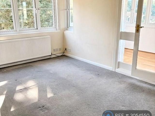 Apartment for rent in Old Windsor