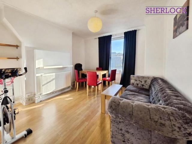 Apartment for rent in South Lambeth, Greater London