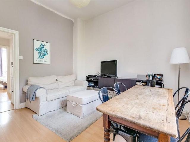 Apartment for rent in Kensal Town, Bayswater