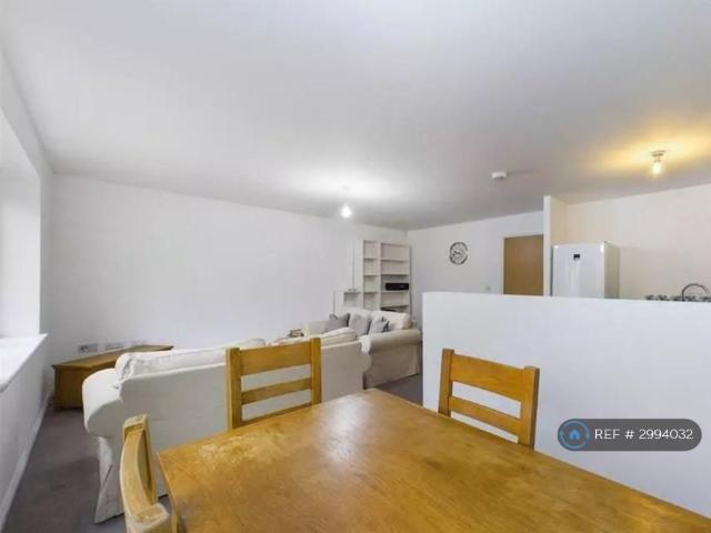 Apartment for rent in Killingbeck, West Yorkshire