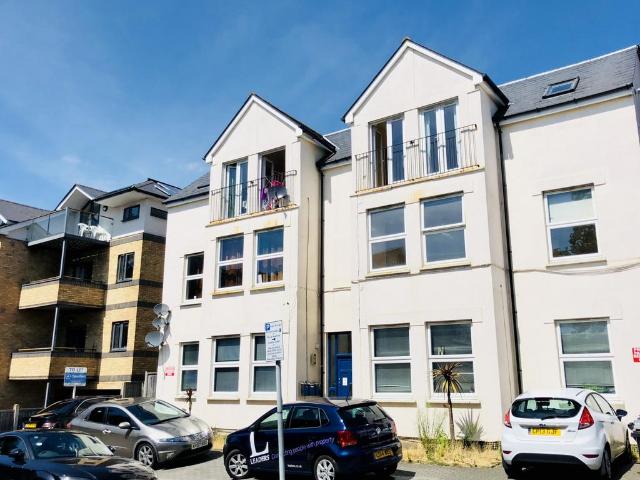 Flat for rent in London Borough of Croydon, Addiscombe