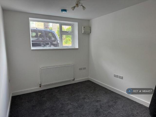 Flat for rent in Pudsey, West Yorkshire