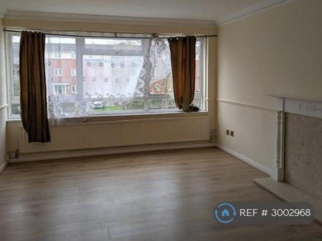 Apartment for rent in Little Heath, Greater London