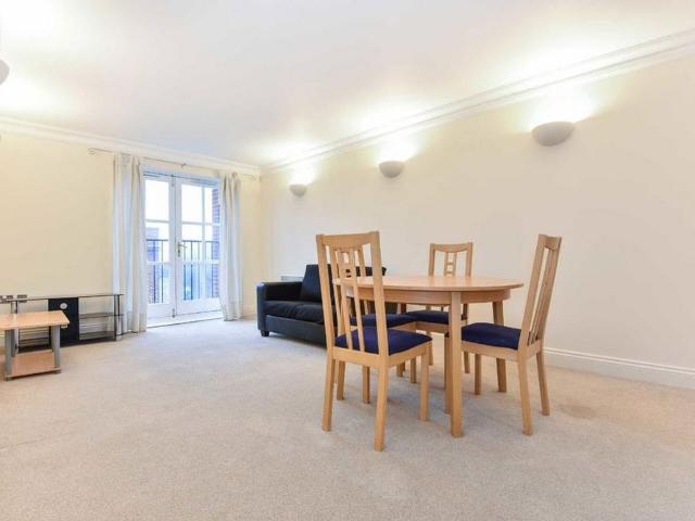 Apartment for rent in Dulwich, Greater London