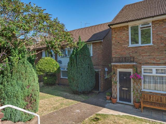 Flat for rent in London Borough of Croydon, Upper Norwood