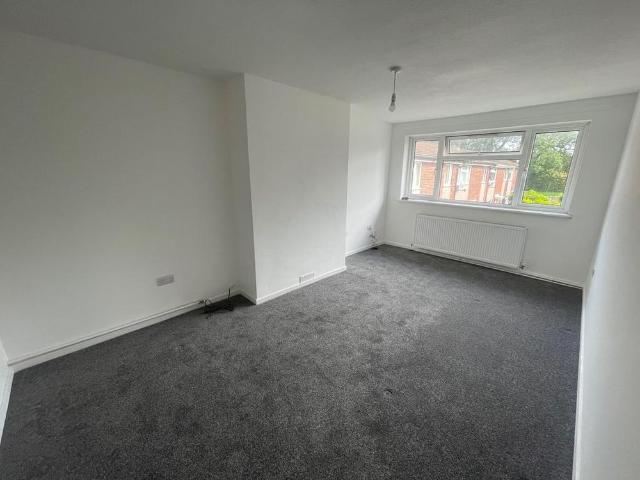 Apartment for rent in Ynys Isaf, Wales
