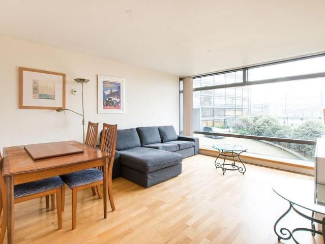 Apartment for rent in London Borough of Lambeth, Greater London