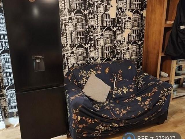 Apartment for rent in Pengam Green, Falcon Lodge