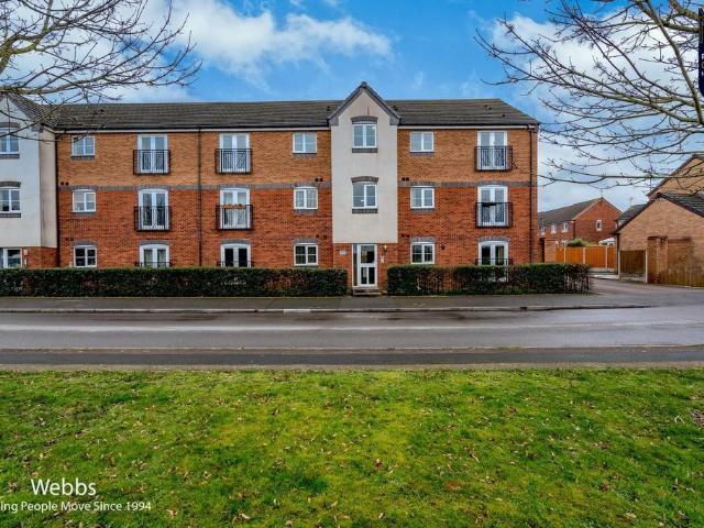 Flat for rent in Heath Hayes and Wimblebury, Chadsmoor