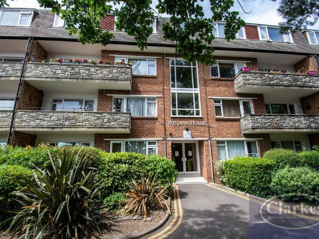 Flat for rent in Talbot Village, Bournemouth