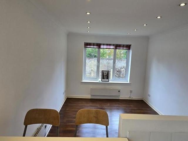 Apartment for rent in London Borough of Hounslow, Spring Grove