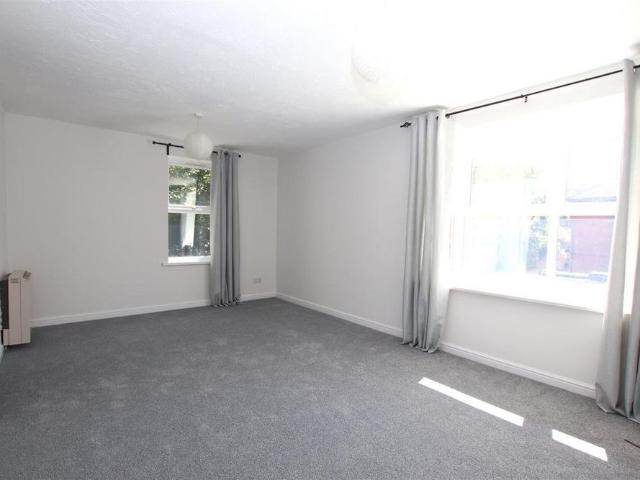 Apartment for rent in New Town, Monks Orchard