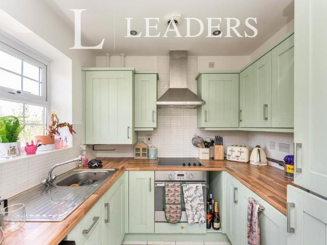 Flat for rent in Newtown, Two Mills