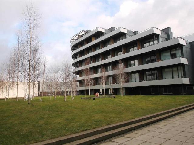 Flat for rent in Broadheath, Trafford Park