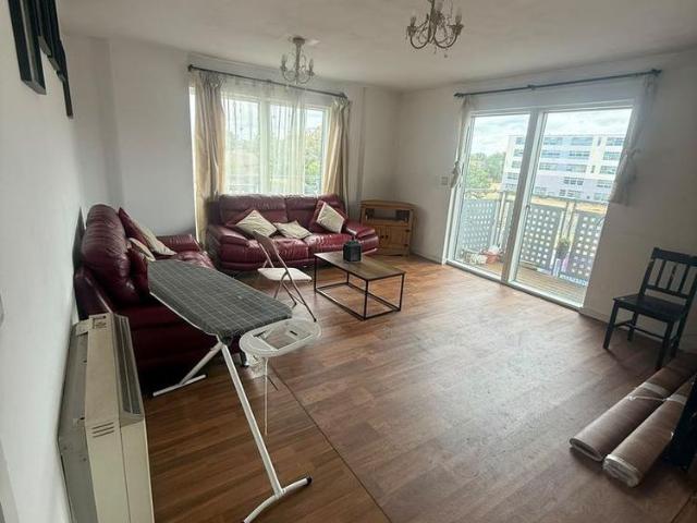 Apartment for rent in London Borough of Hounslow, Greater London