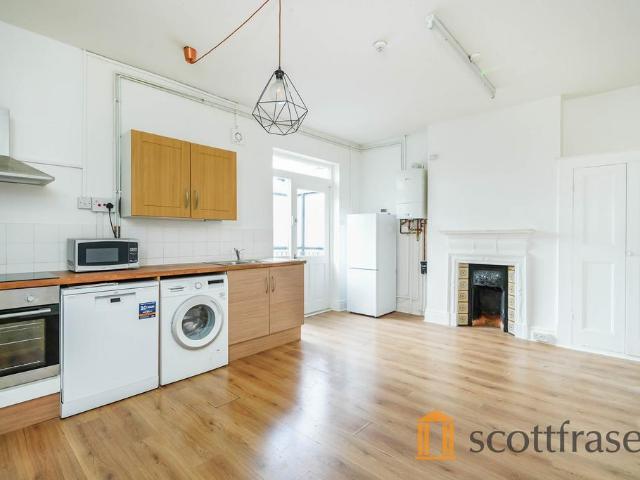 Flat for rent in The Slade, Oxfordshire