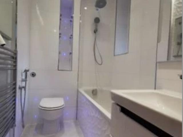 Apartment for rent in St. John's Wood, Cat Hill