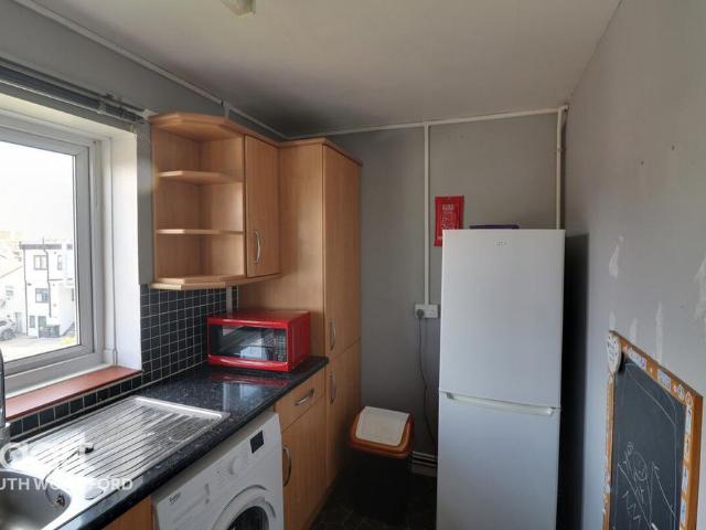 Flat for rent in South Woodford, Isle Of Man
