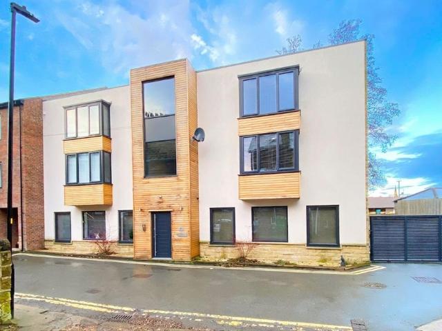 Flat for rent in High Harrogate, Harrogate