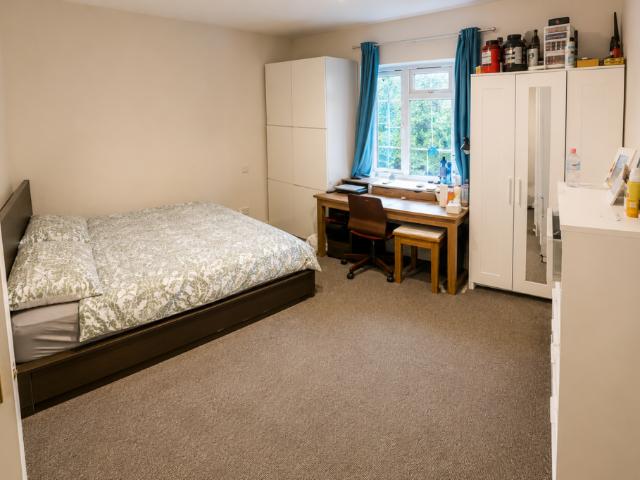 Flat for rent in West Hendon, The Hyde