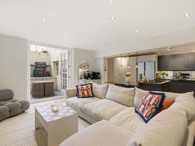Apartment for rent in Milverton, Green Close