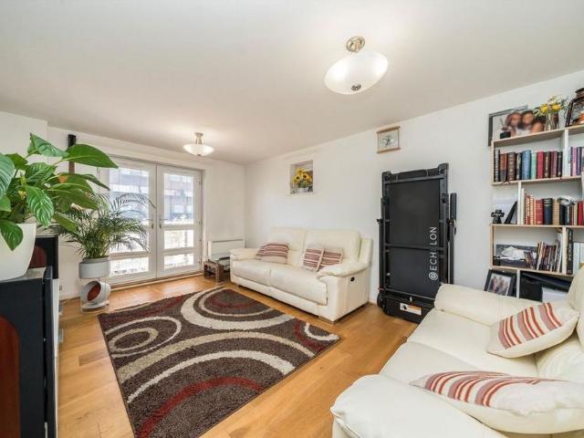 Apartment for rent in South Lambeth, Isle Of Man