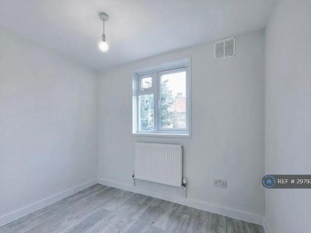 Apartment for rent in Streatham, Greater London