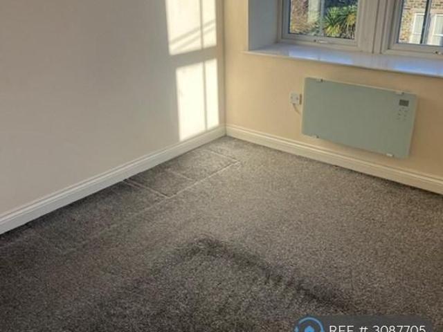 Apartment for rent in Horsforth Vale, Leeds