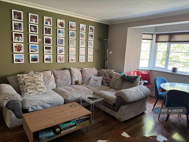 Flat for rent in Streatham, Greater London