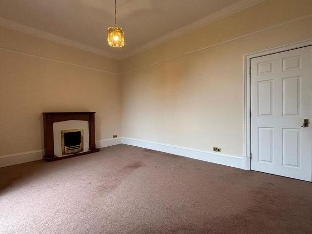 Apartment for rent in Bridgend, Moneydie